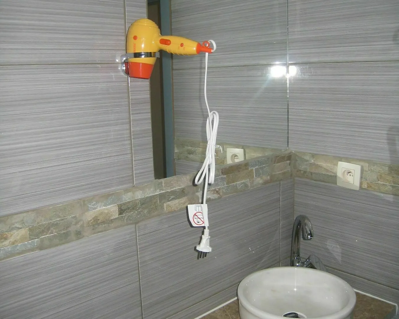 Hotel Meribel Saint-Josse-ten-Noode 3*,