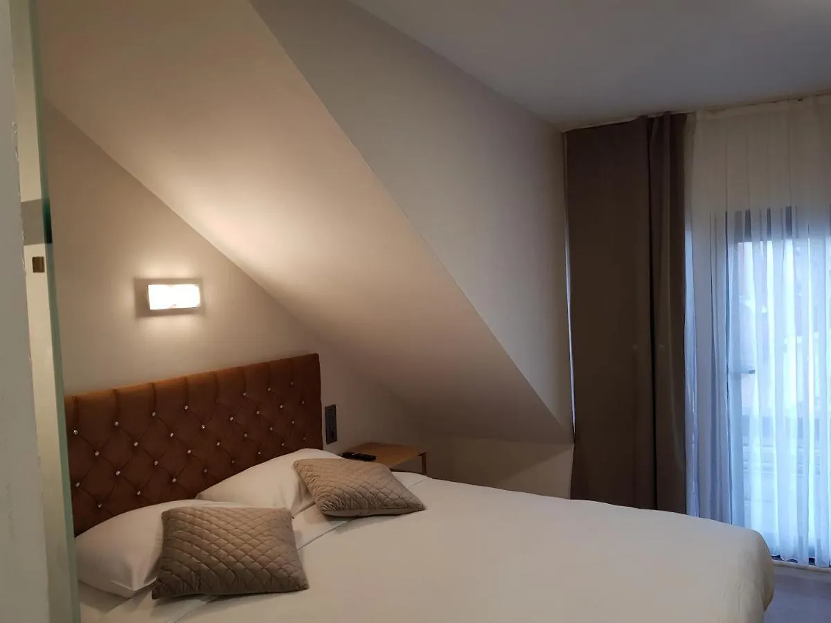 ***  Hotel Meribel Saint-Josse-ten-Noode Belgium